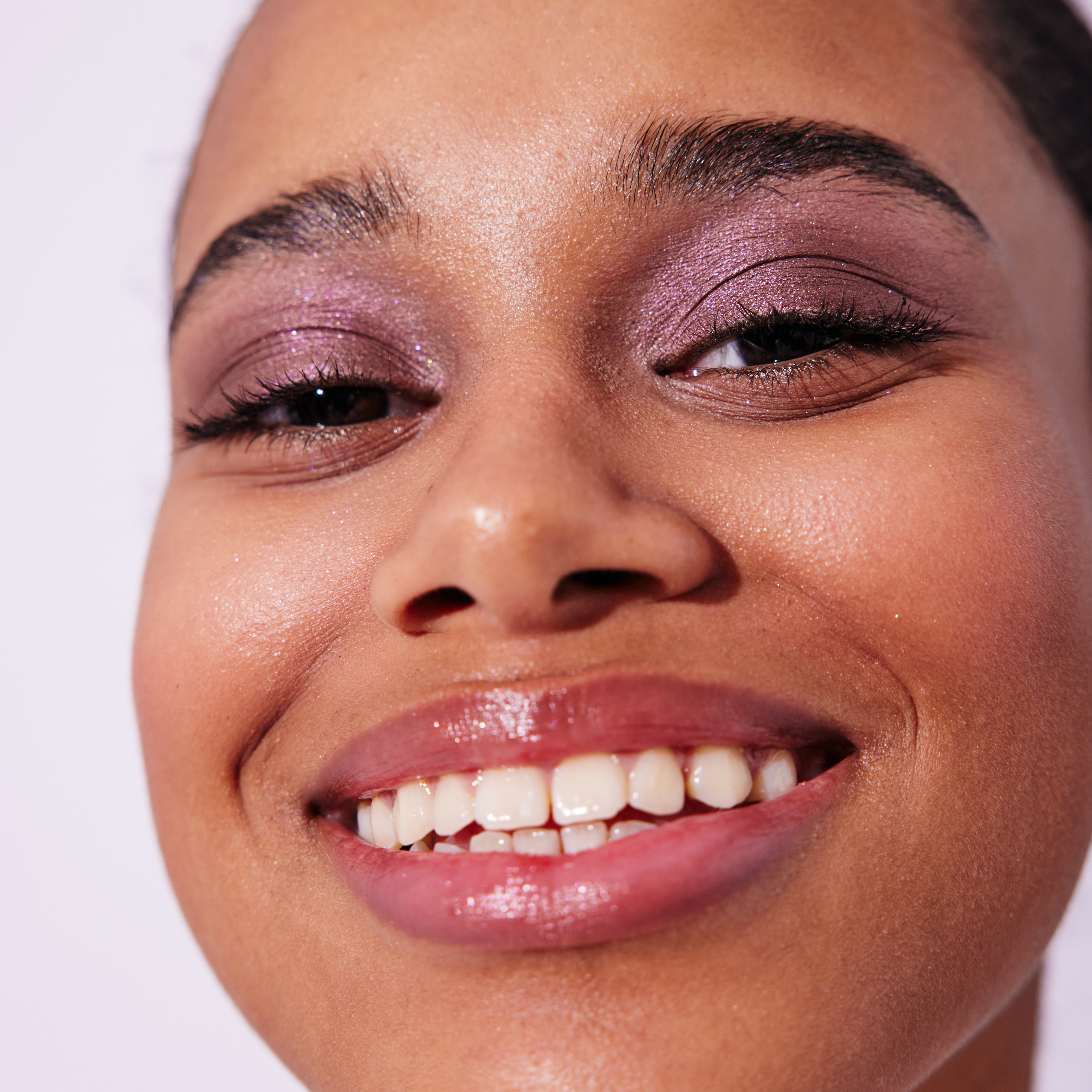 Eyeshadow - Mulberry Makeup model eye 3