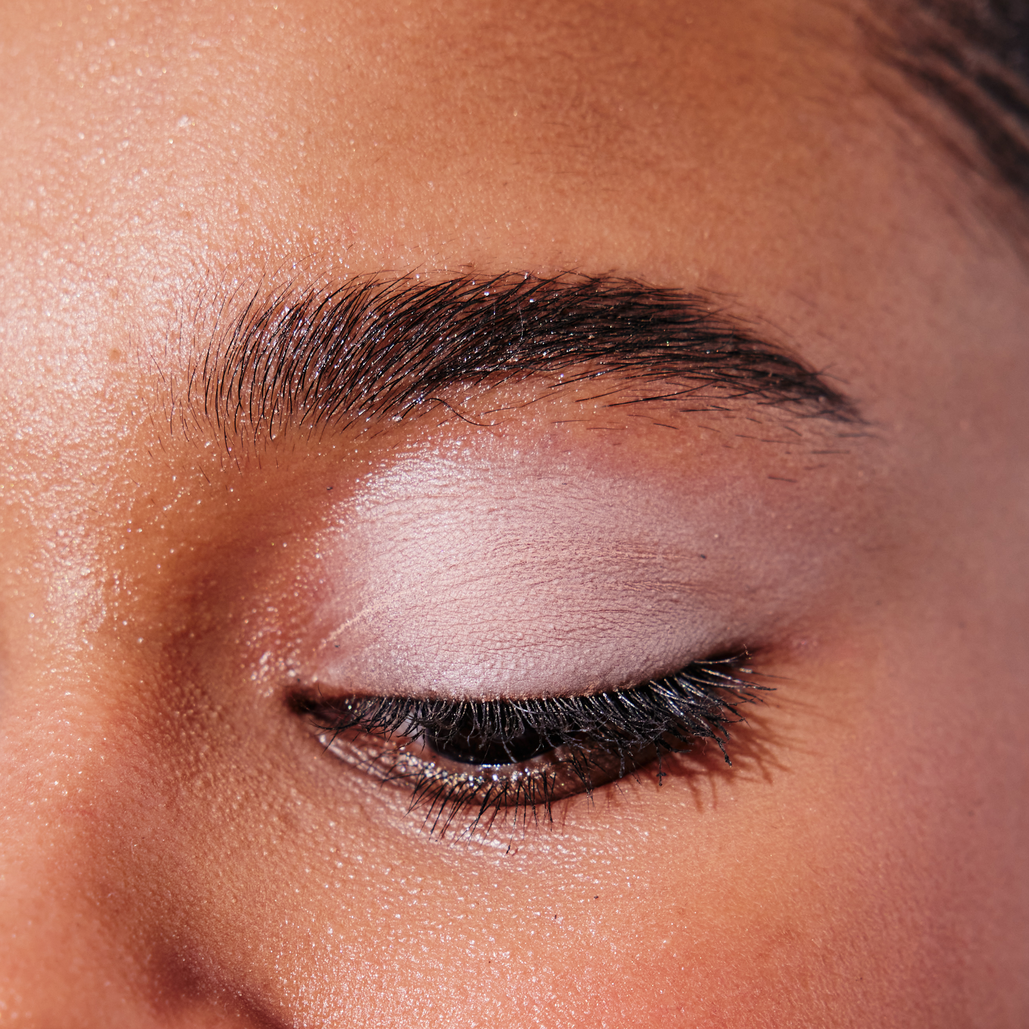 Eyeshadow - Peony Makeup model eye