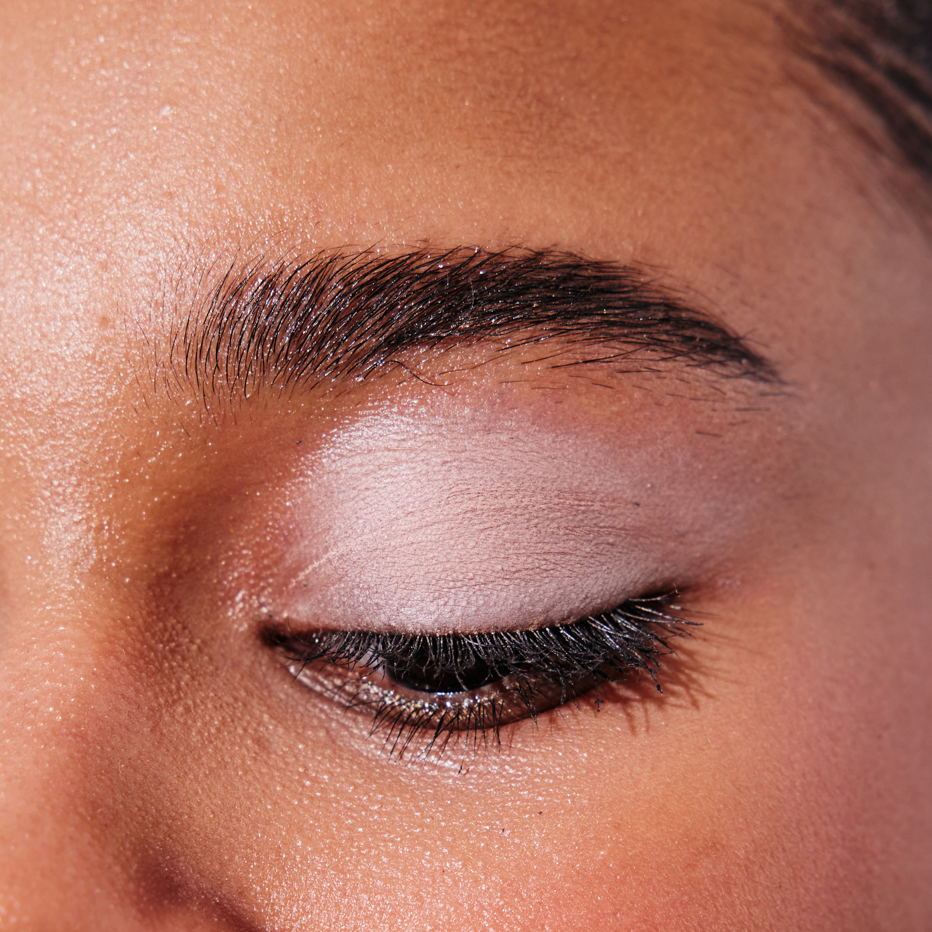 Eyeshadow - Peony Makeup model eye