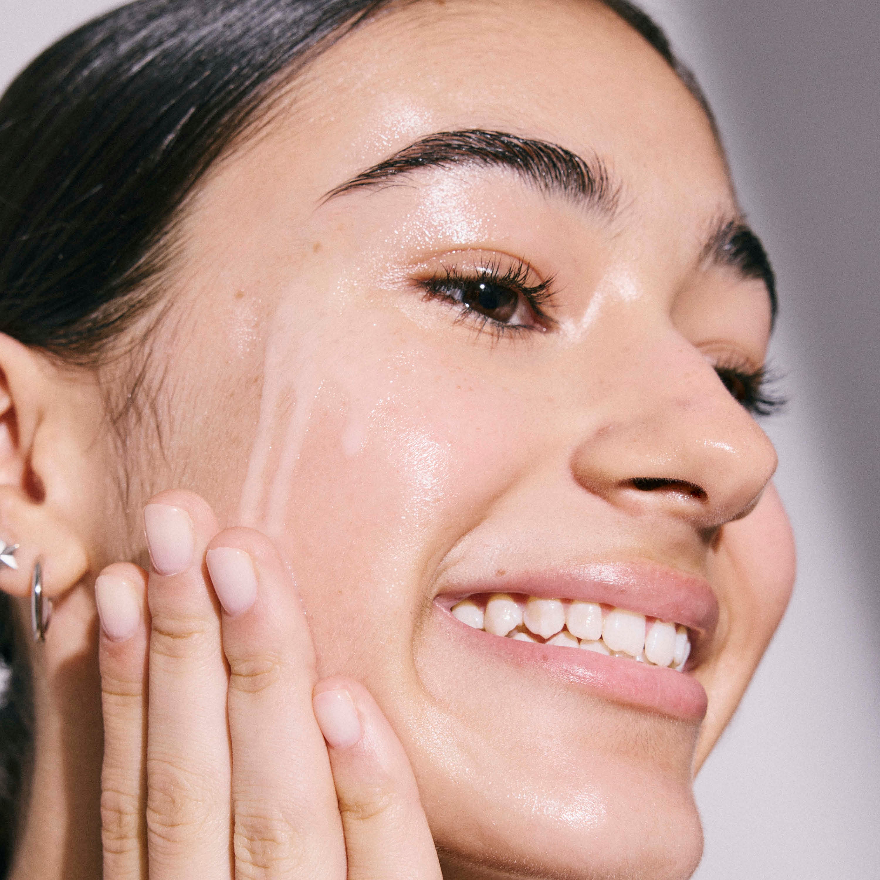 Hydrate & Nourish Tonic Milk Skincare model