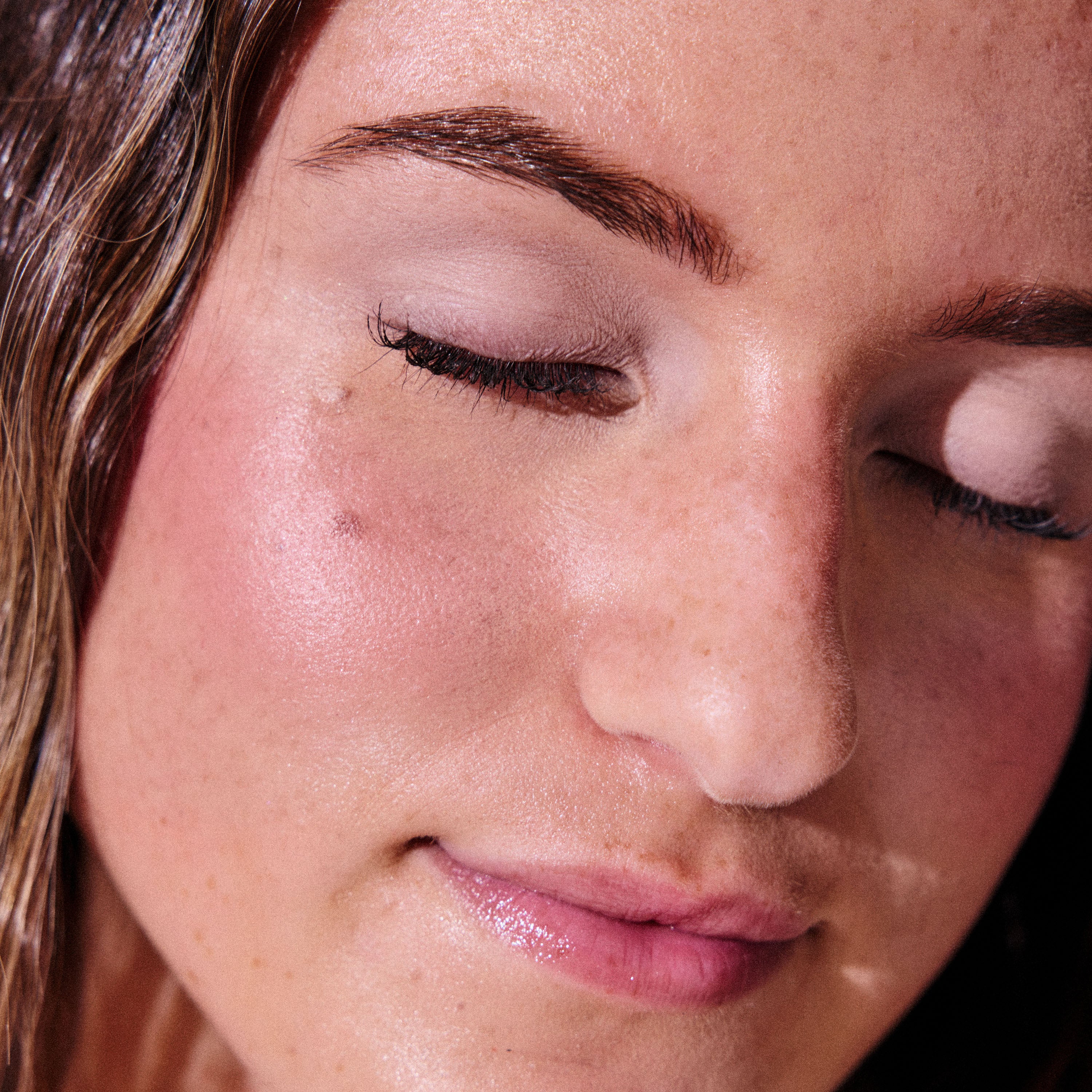 Eyeshadow - Sandy Dunes Makeup model eye 2