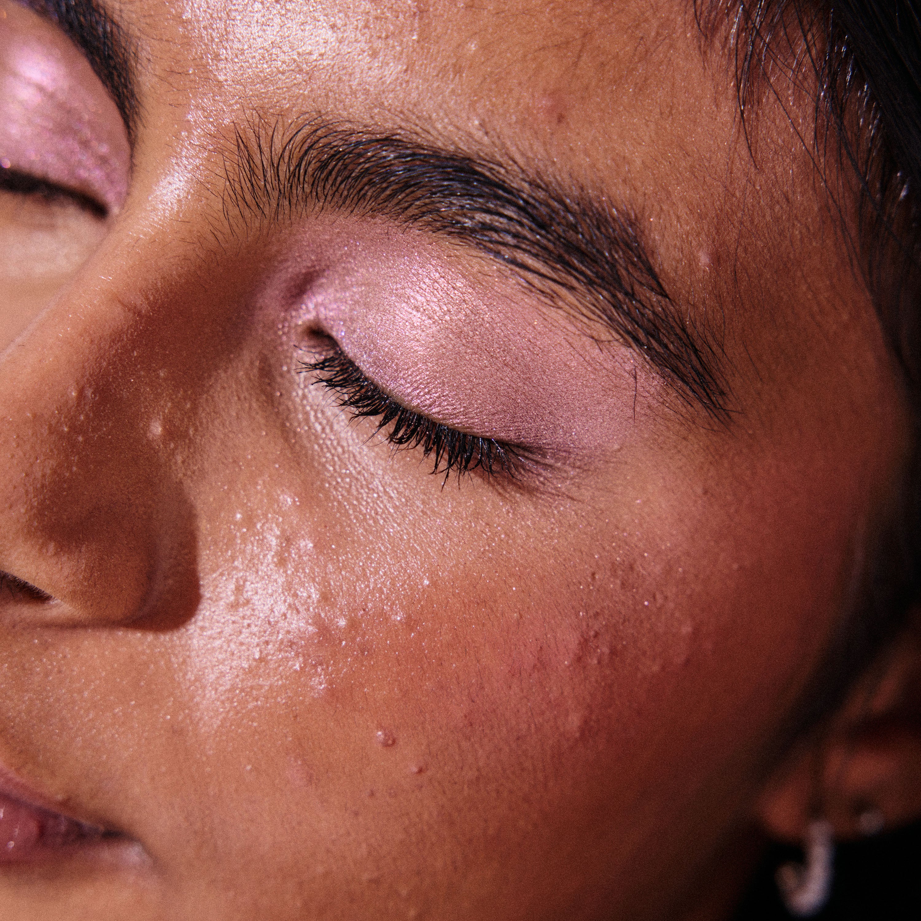 Eyeshadow - Pink Quartz Makeup model eye 2